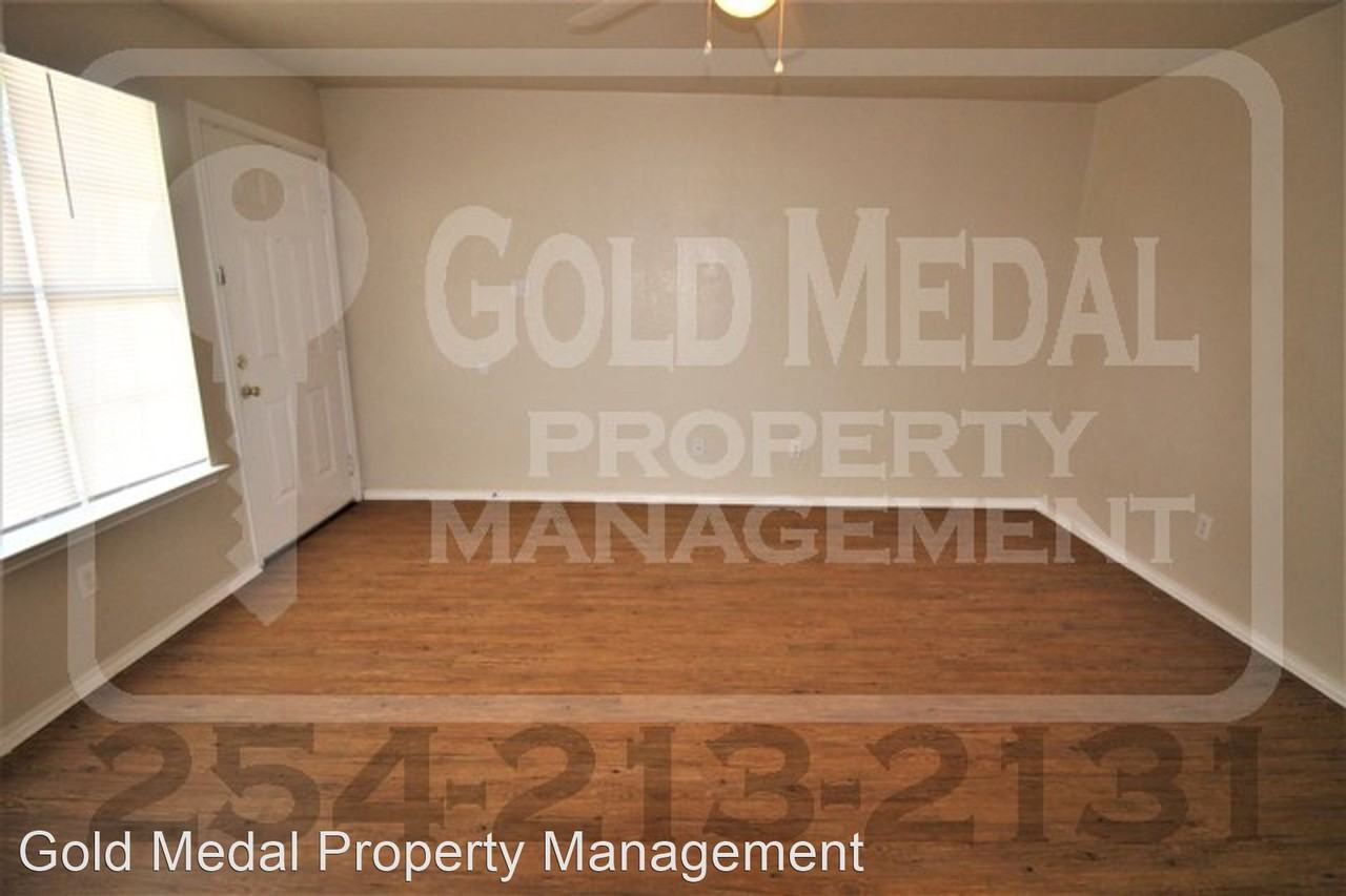 1312 Dugger Circle - Photo 3 of 20