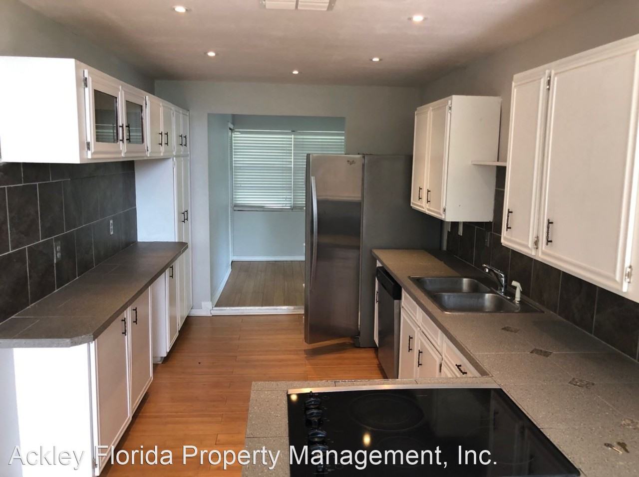 2846 Hertha Ave - Photo 3 of 5