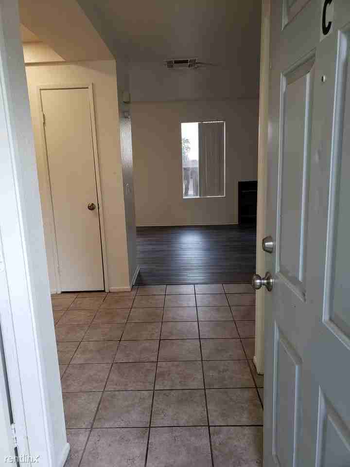 39131 Agua Vista - Photo 3 of 14