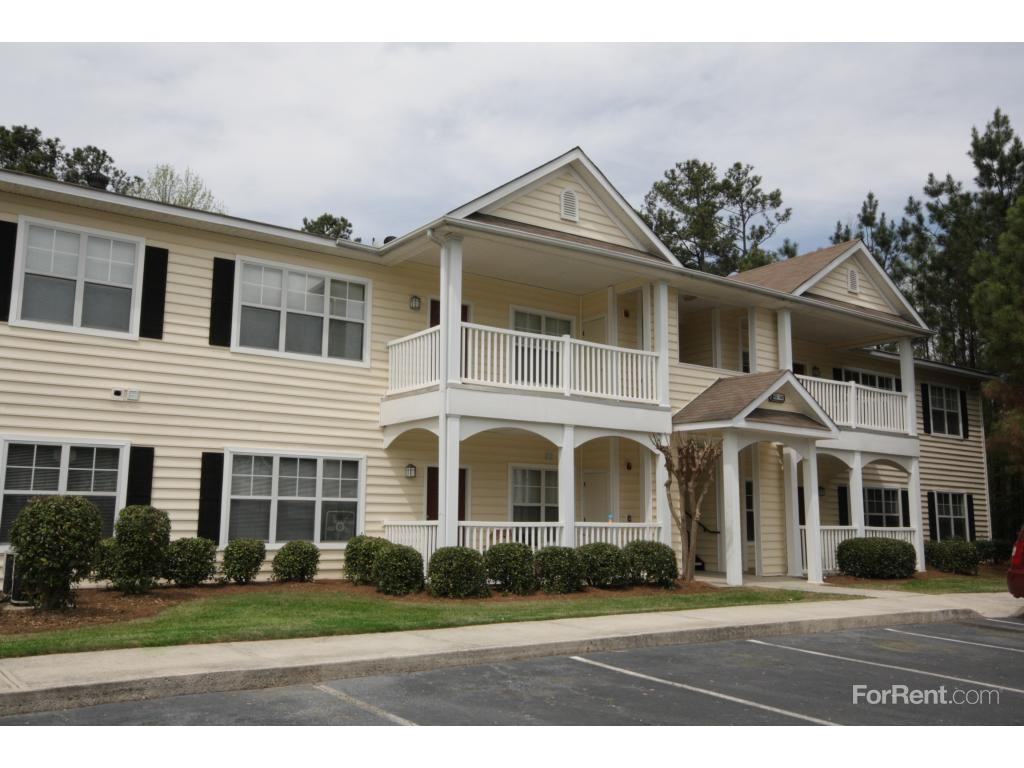 Columns at Hiram - Photo 2 of 20