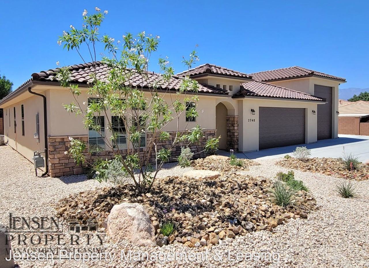 2748 2748 South 4090 West Circle - Photo 2 of 44