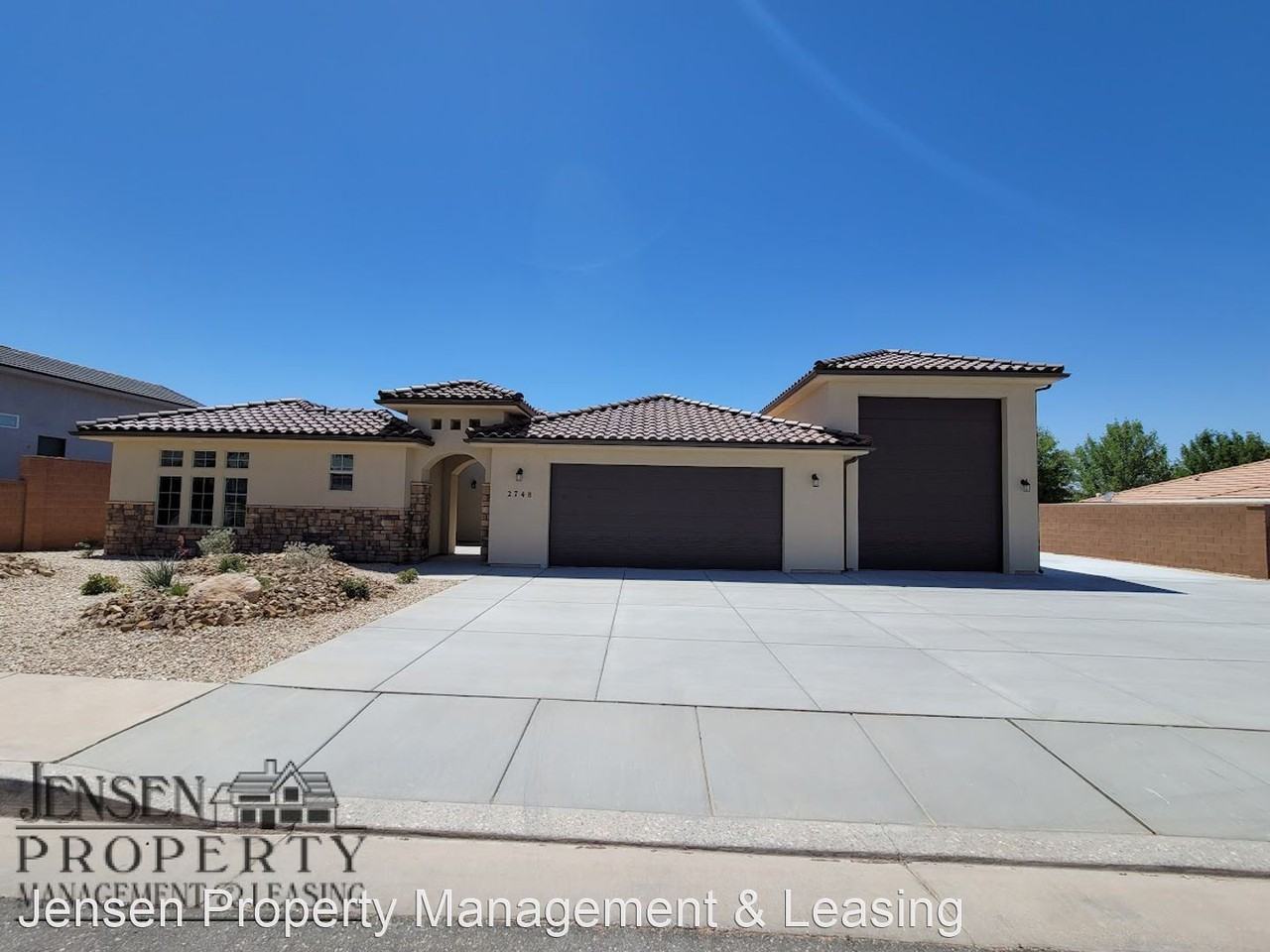 2748 2748 South 4090 West Circle - Photo 3 of 44