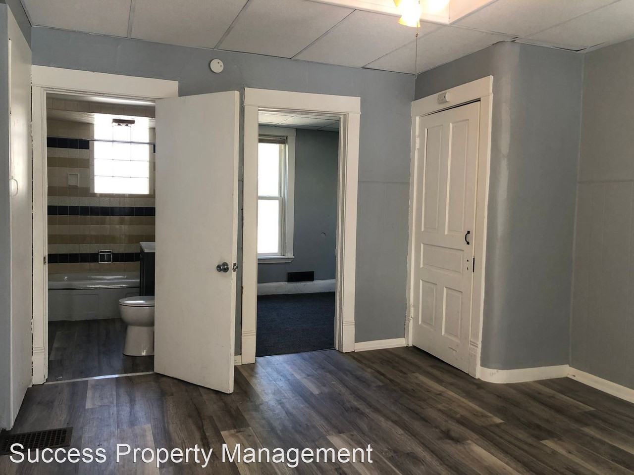 1112 61st Street - Photo 3 of 9