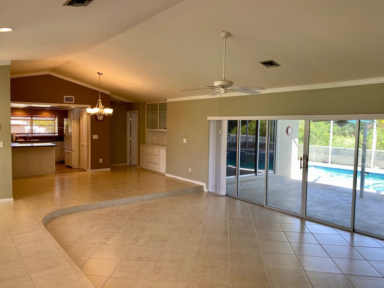 801 Se 41st St - Photo 6 of 14