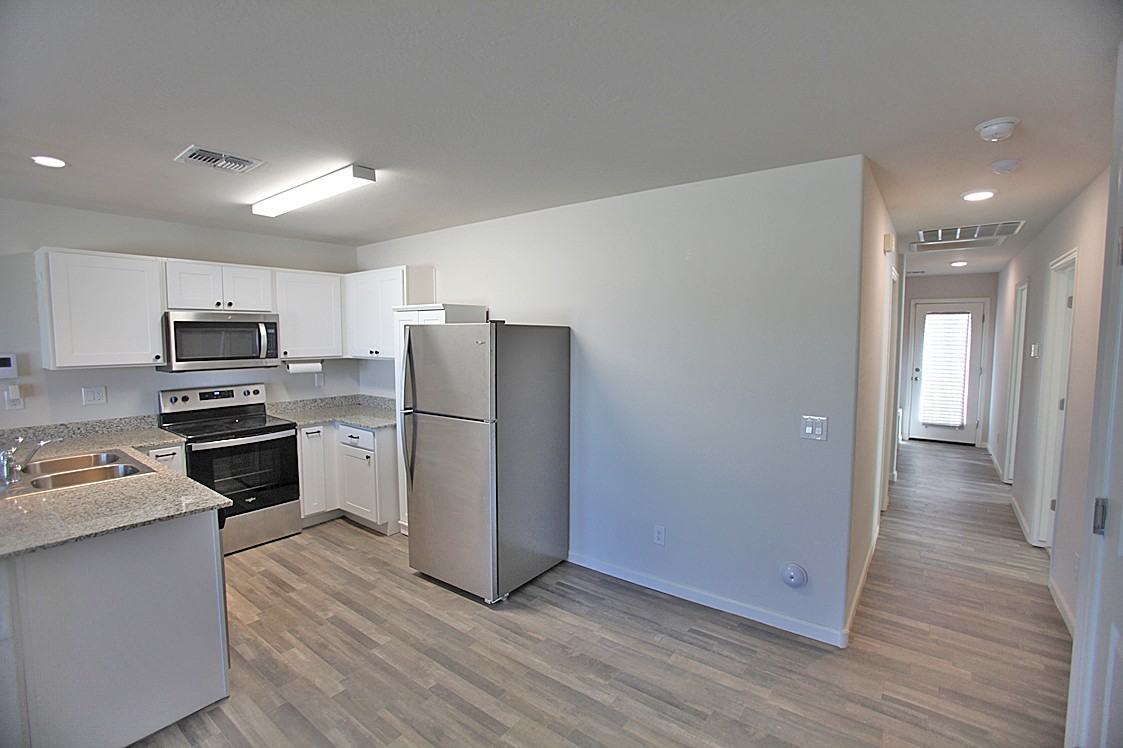 478 Cahan Dr - Photo 2 of 4