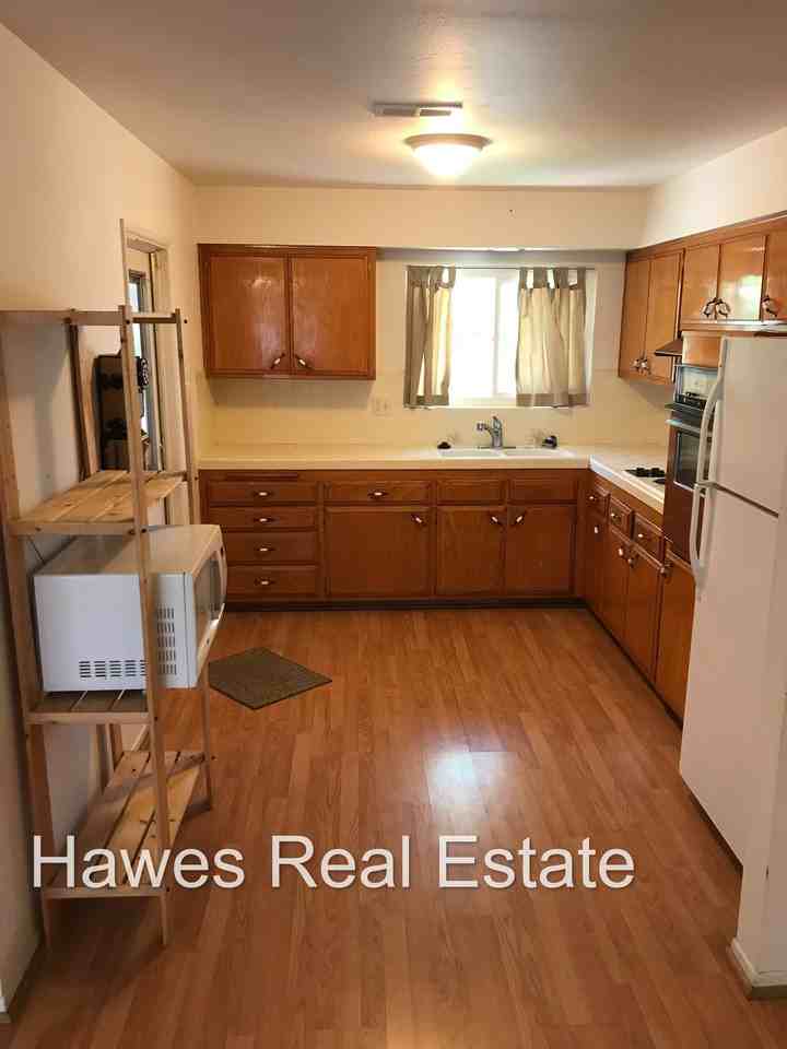 27271 Wentworth Dr - Photo 7 of 22