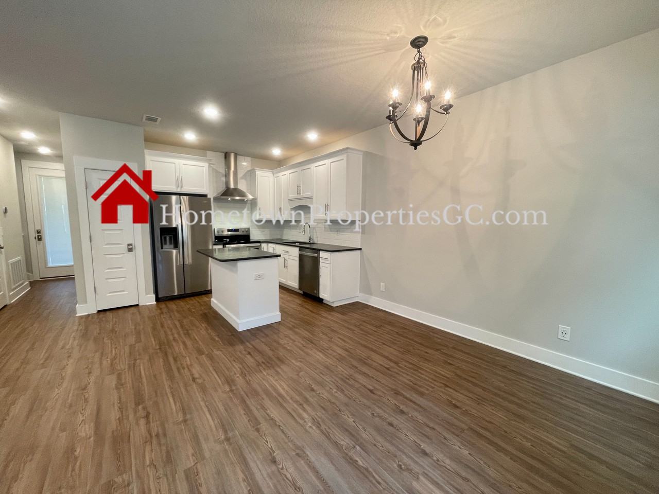 206 N De Villiers St - Photo 3 of 26