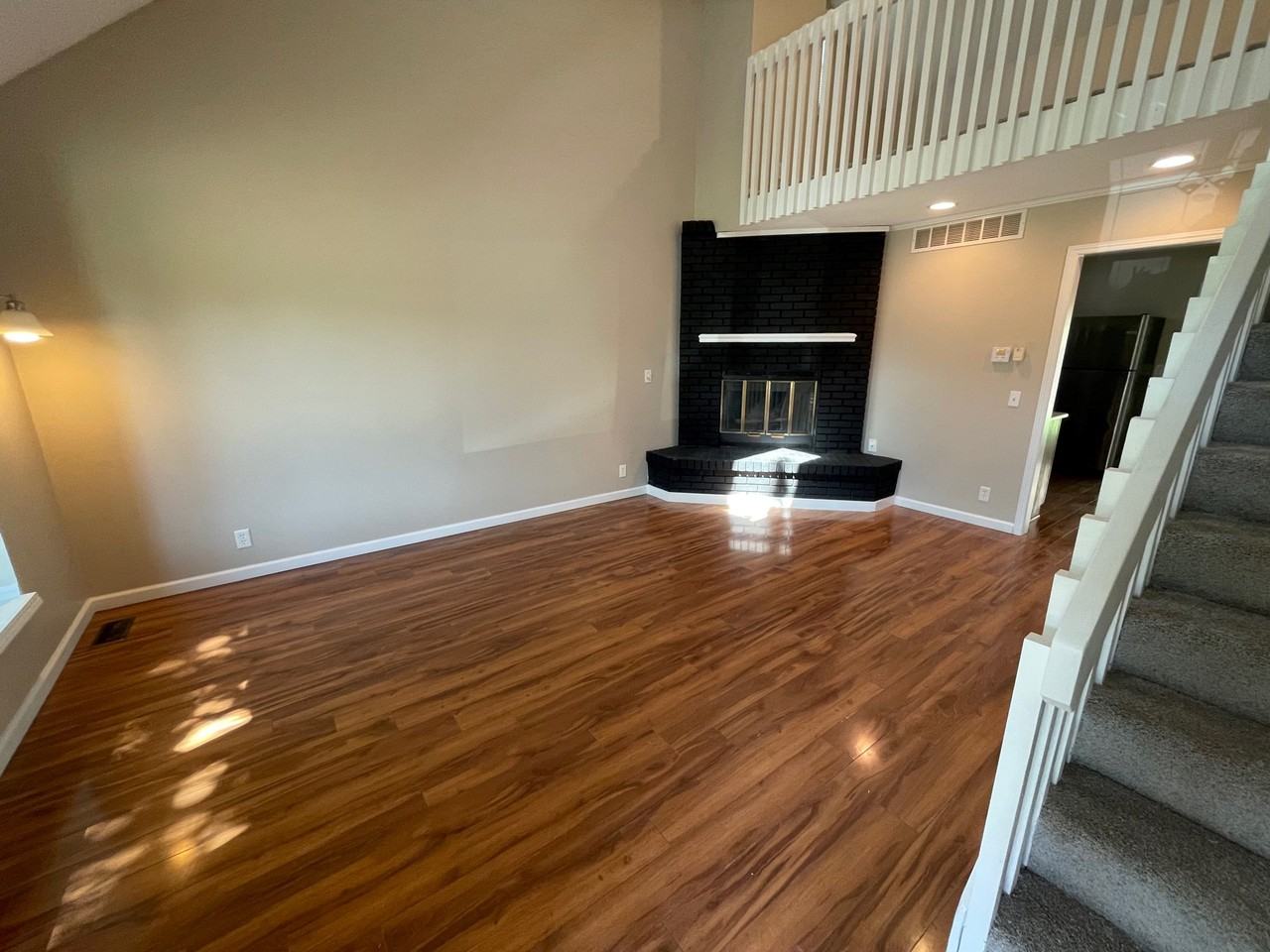 3272 N Longfellow St - Photo 2 of 15