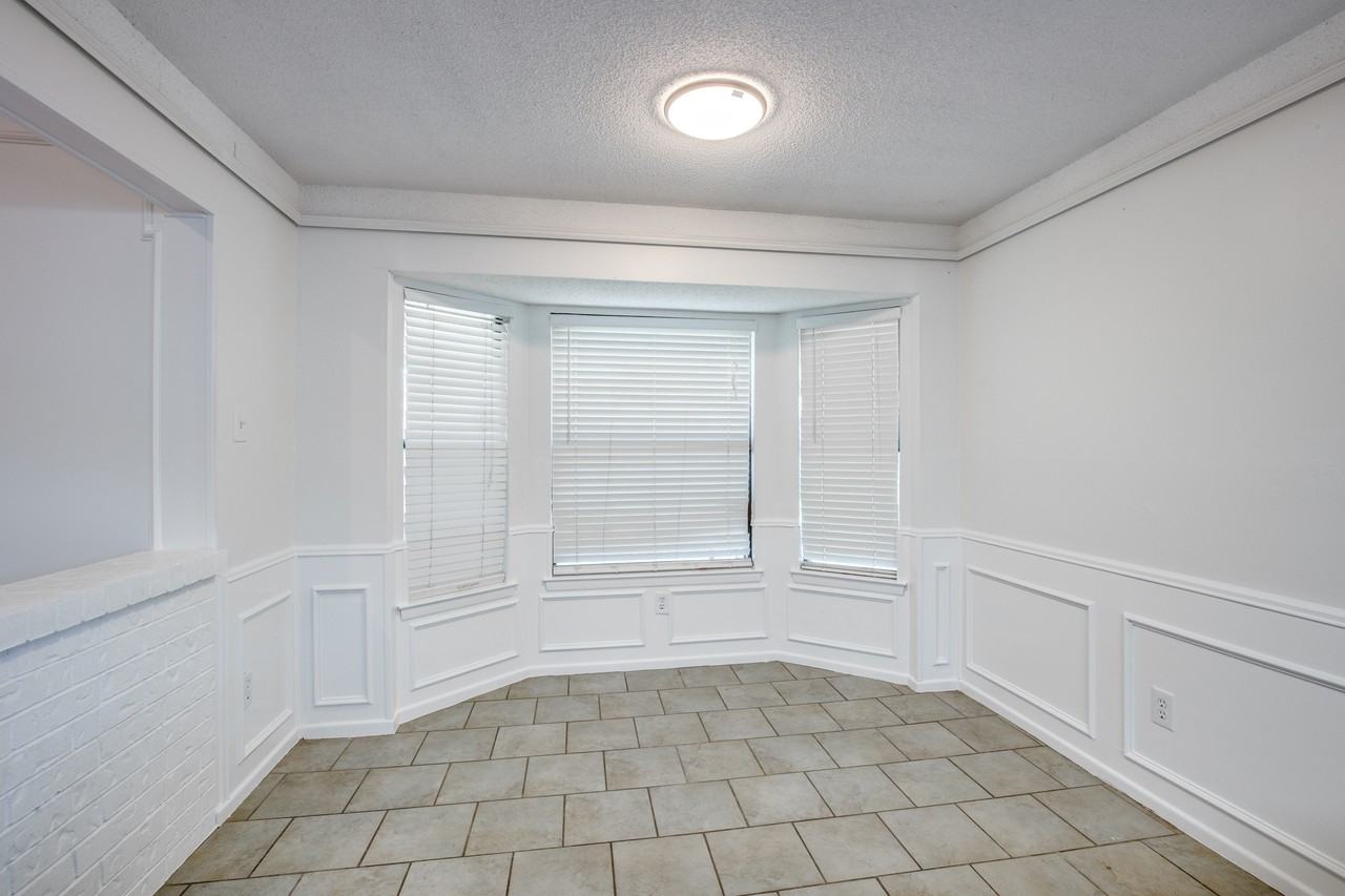 601 Porter Ave - Photo 4 of 12