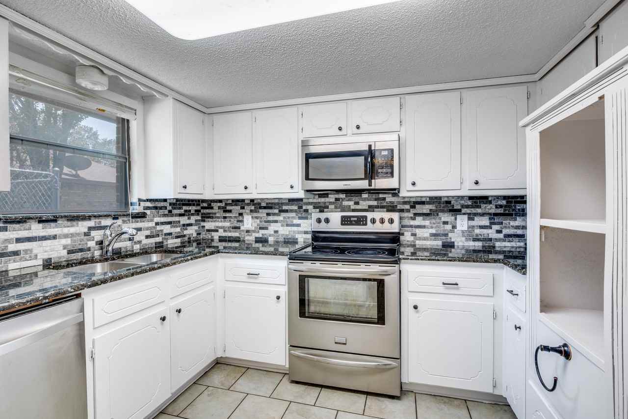 601 Porter Ave - Photo 6 of 12