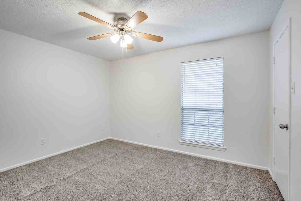 601 Porter Ave - Photo 7 of 12