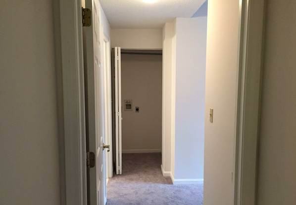 175 Beacon St - Photo 3 of 8