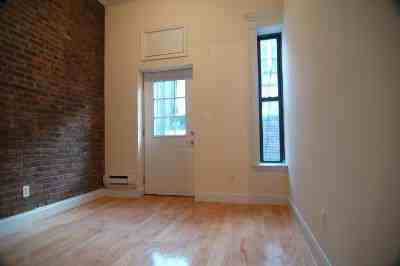 E 18th St #F3 - Photo 3 of 7