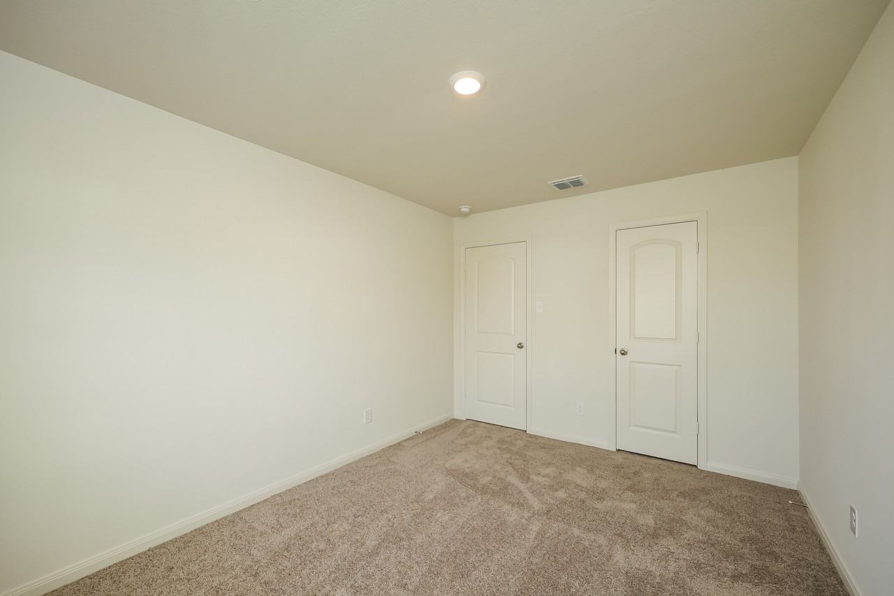11910 Lake Parker - Photo 4 of 17