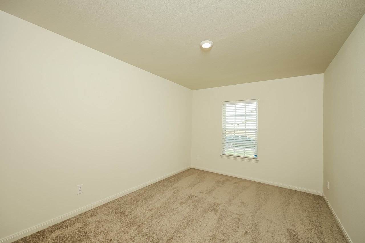 11910 Lake Parker - Photo 5 of 17