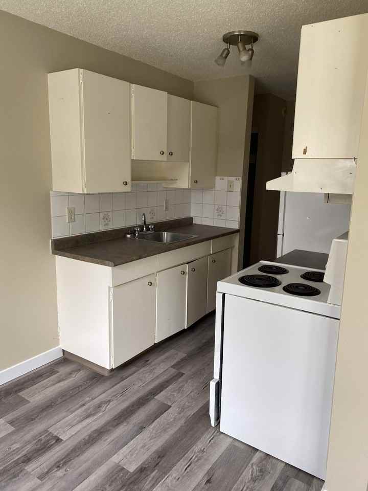 Granville Apartments 10505 80 Ave Nw, Edmonton, AB T6E 1V4 Zumper