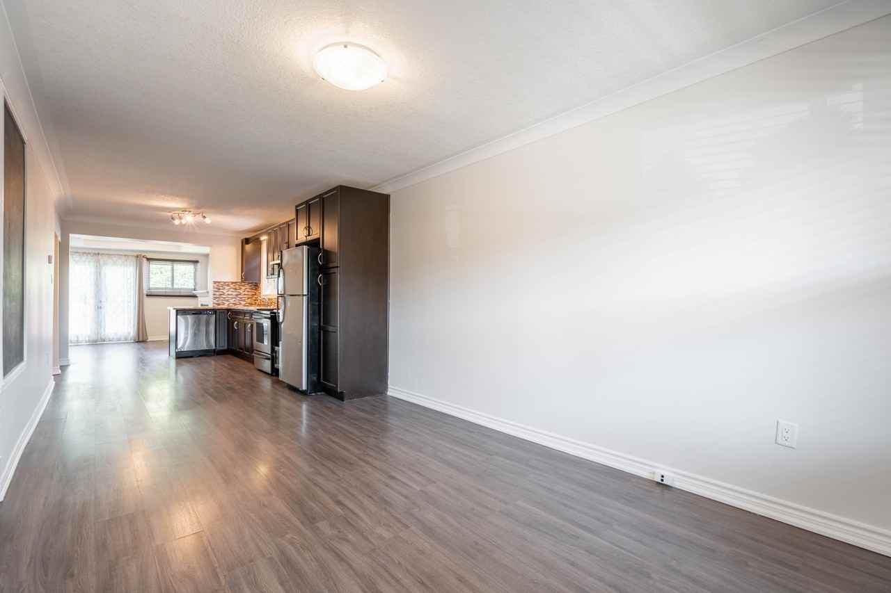 143 Cameron Avenue North - Photo 3 of 28