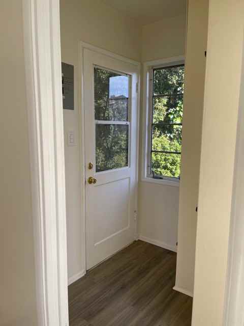 1966-1970 Beverly Glen Apts. - Photo 7 of 13