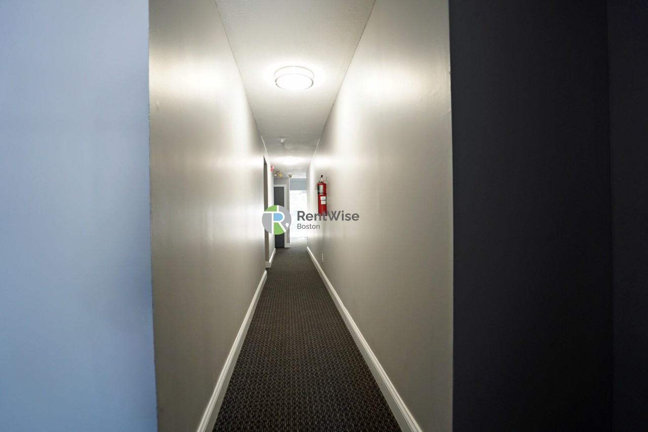 965 Fellsway #11 - Photo 5 of 8