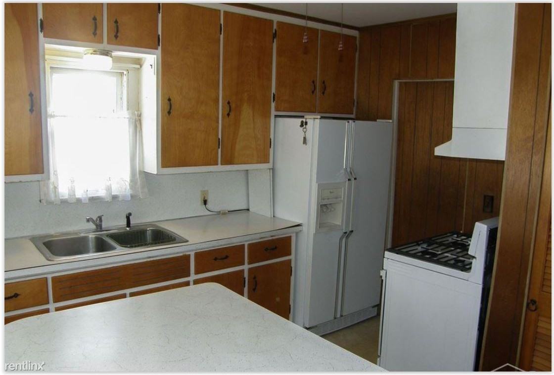 1904 Kendrick St - Photo 2 of 11