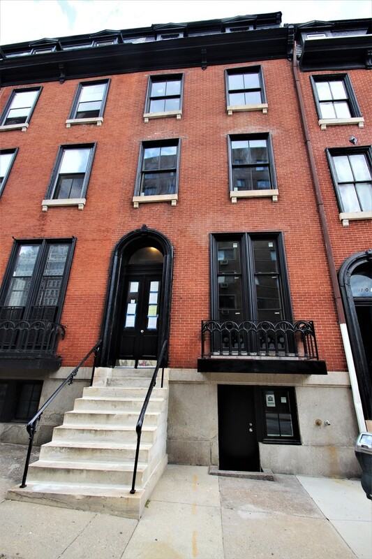 1017 Saint Paul St #2F - Photo 3 of 15