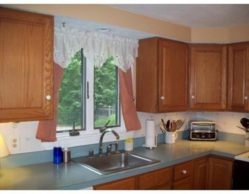 237 Cordaville Rd - Photo 2 of 15