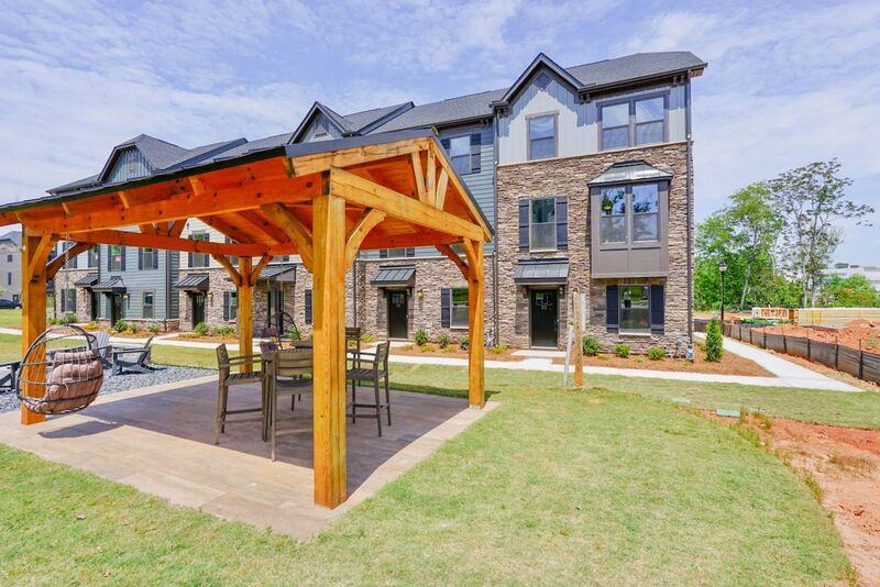 22 Rollins Ave - Photo 2 of 20