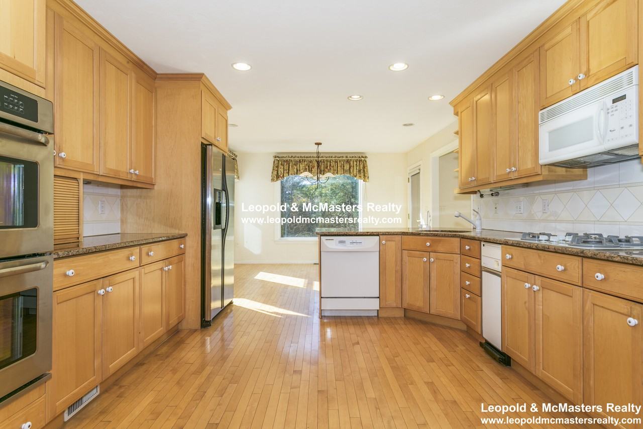 9 Reservoir Ridge Rd. - Photo 2 of 43