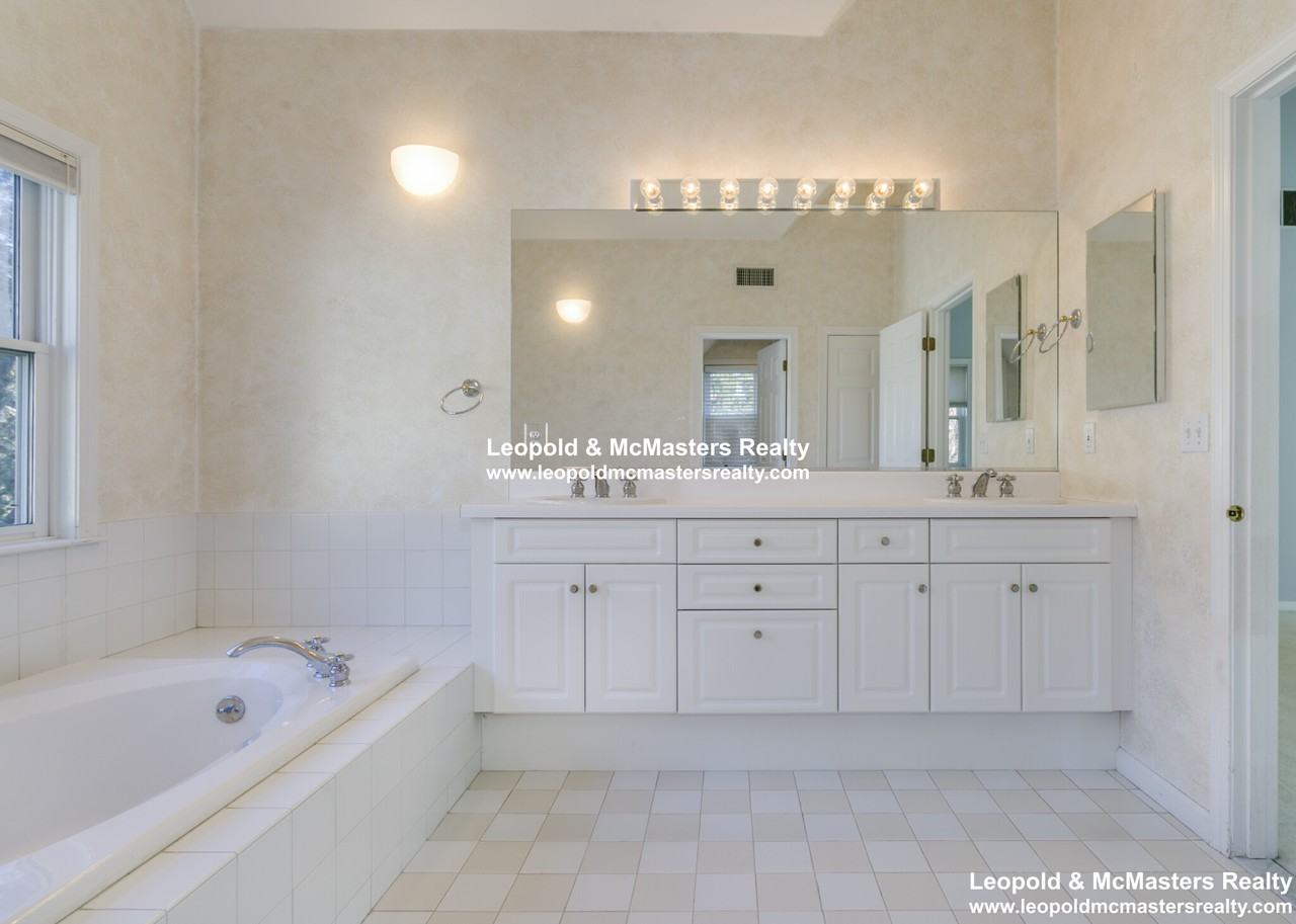 9 Reservoir Ridge Rd. - Photo 7 of 43