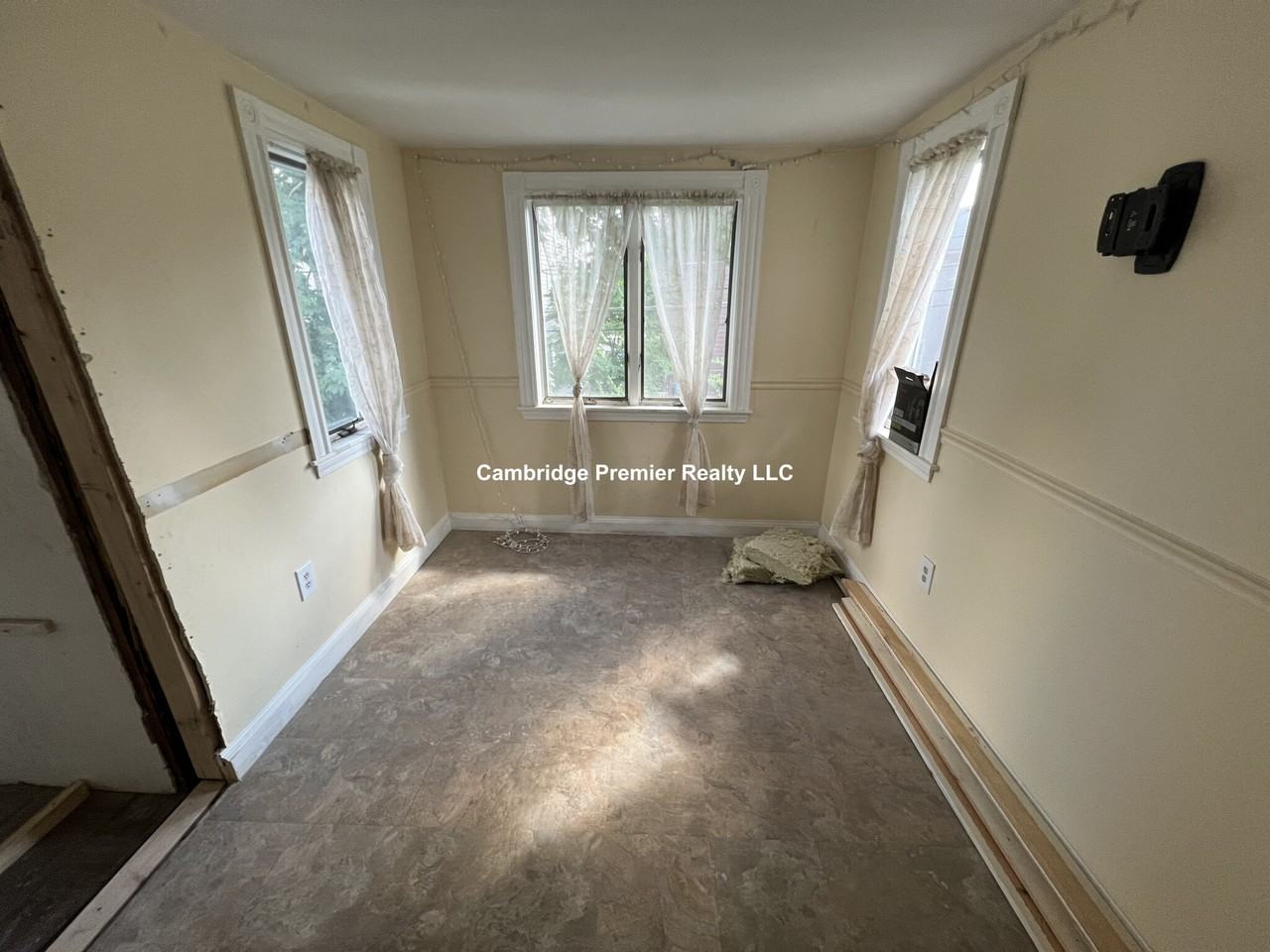 Raymond Ave #2 - Photo 4 of 31