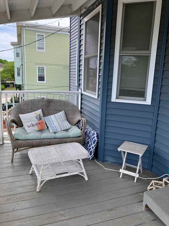 8 Morton Ave - Photo 4 of 38