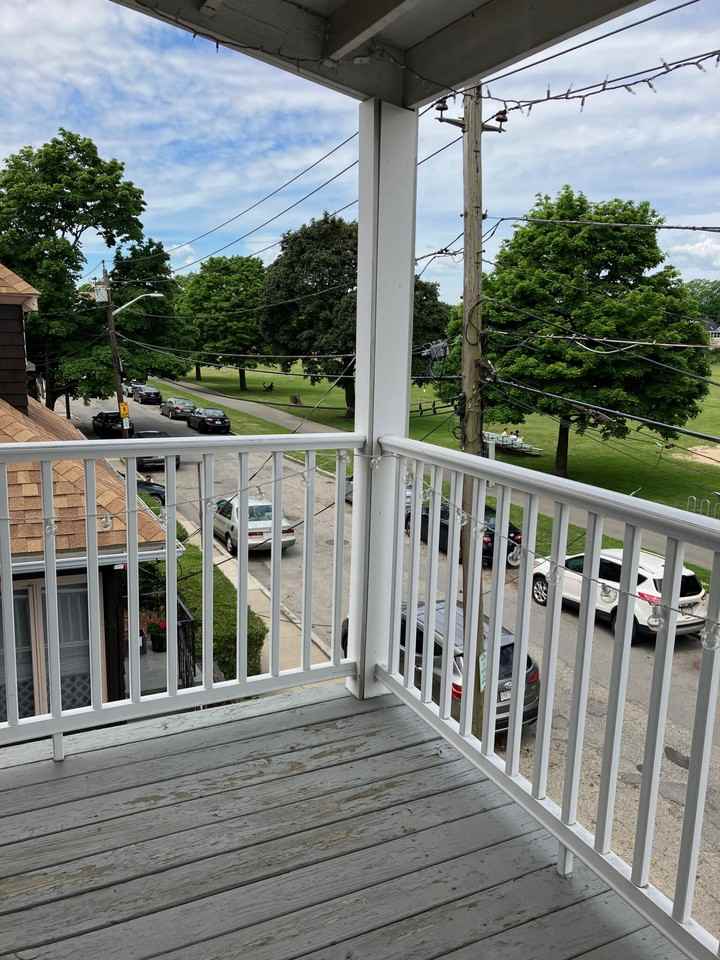 8 Morton Ave - Photo 5 of 38