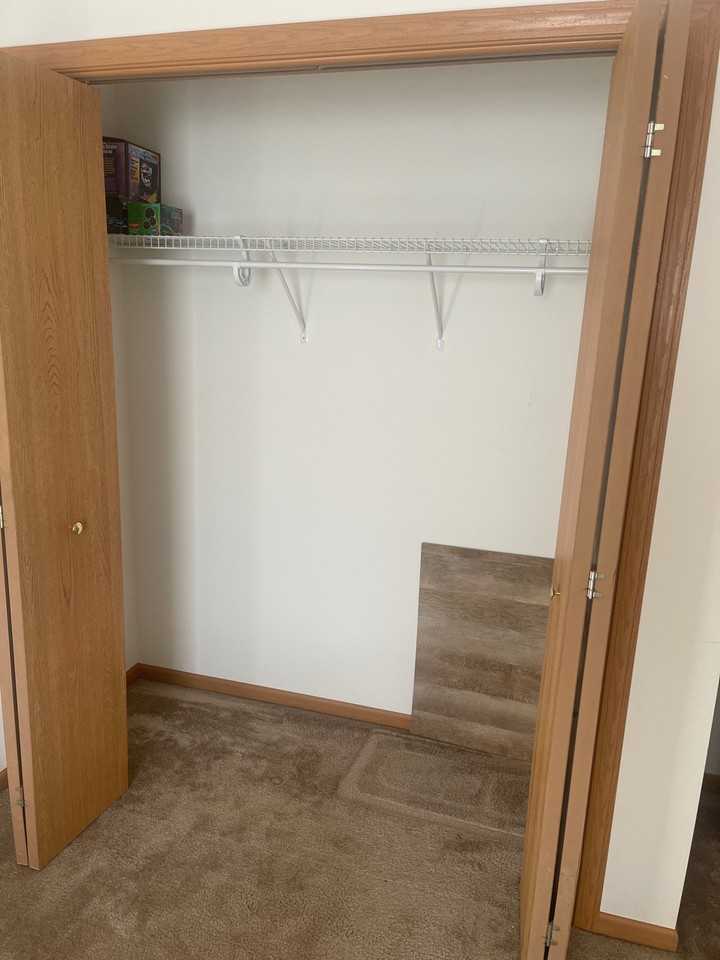 638 Circle Dr - Photo 3 of 3