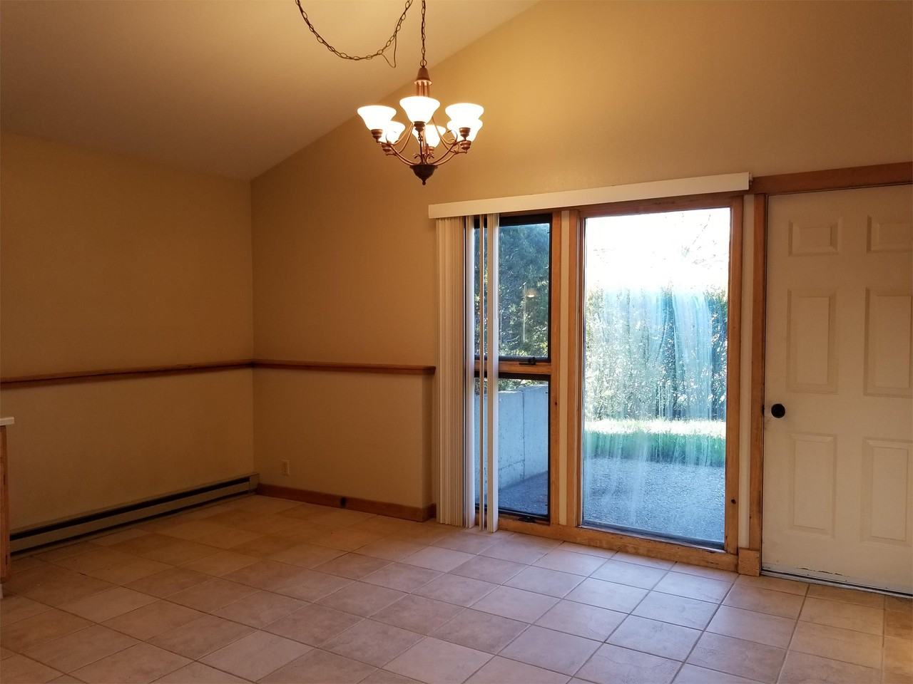 5 N Yellowstone Ave #1 - Photo 2 of 14