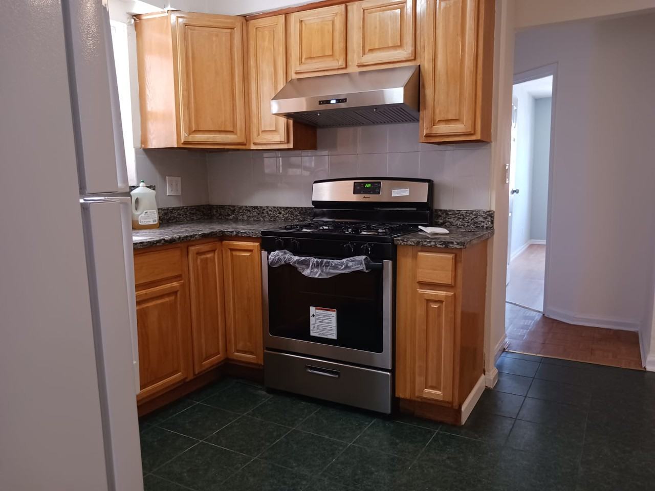 2415 East 1st Street 2F - Photo 2 of 10