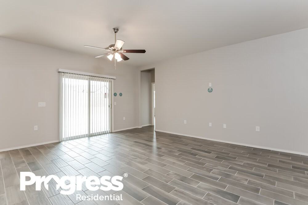 7471 W Calle Aragon - Photo 3 of 16