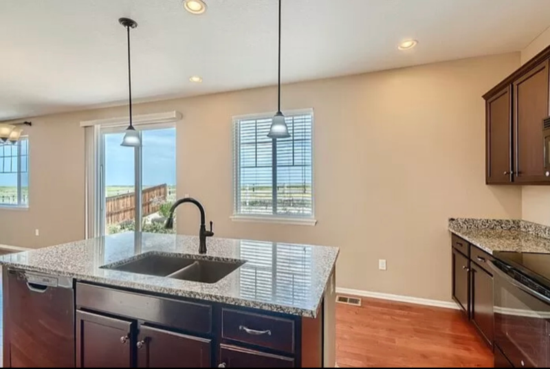 20727 E Brunswick Pl #1 - Photo 3 of 17