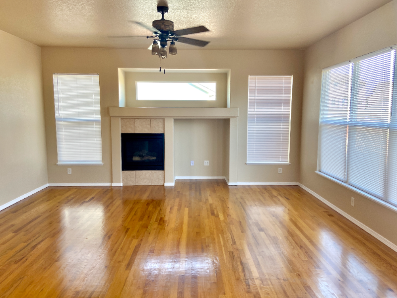 8160 Cassabella Ct - Photo 3 of 36