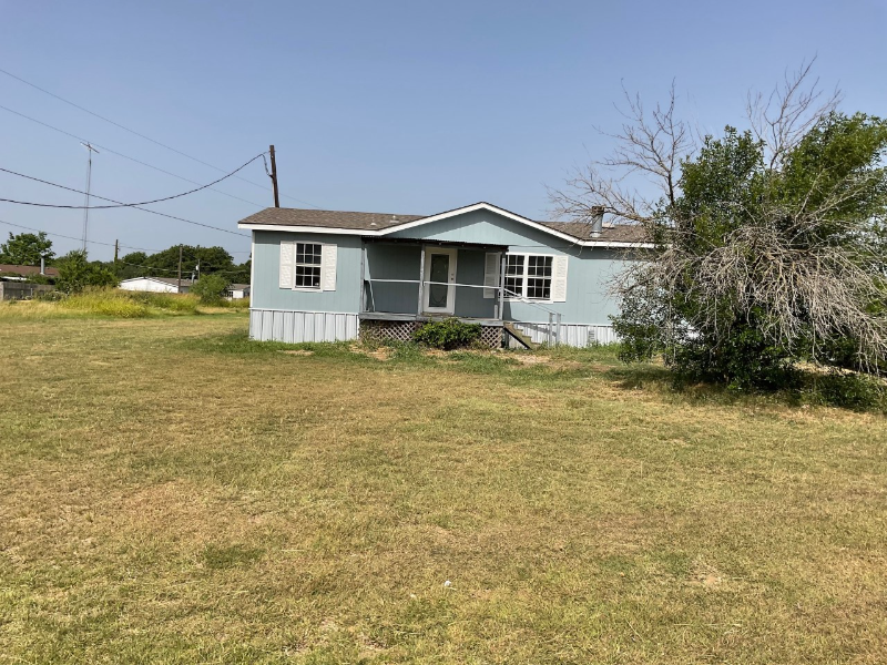 203 Forest Crk - Photo 2 of 10