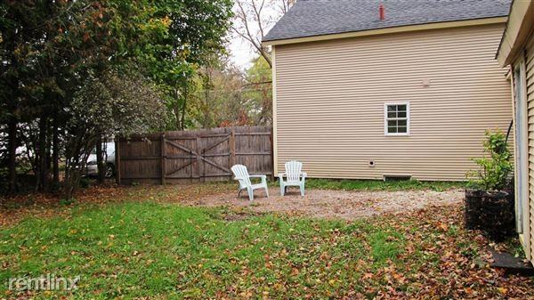 7 Rumsey Ln - Photo 3 of 14