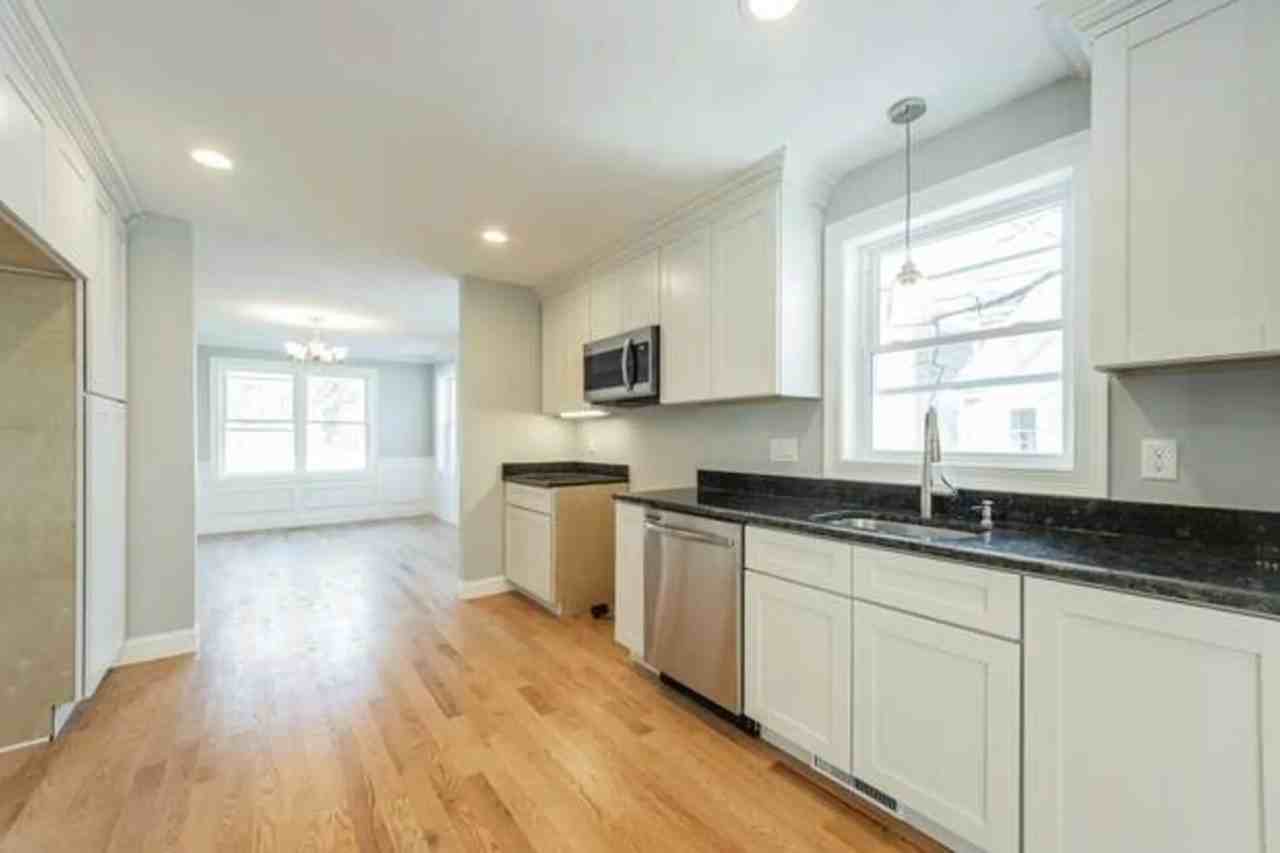 32 Concord Rd - Photo 3 of 15