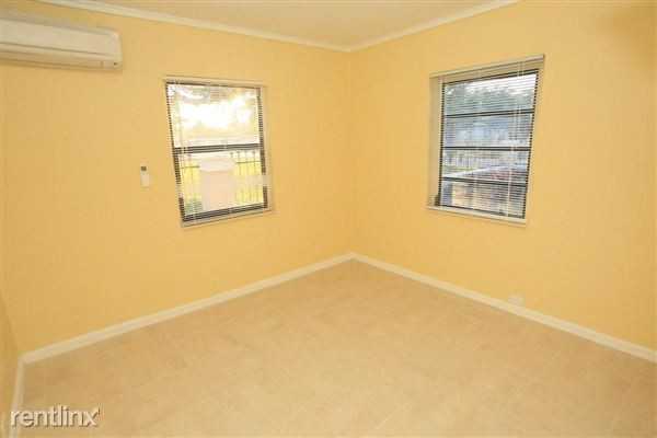 1515 NW 122nd St - Photo 2 of 10