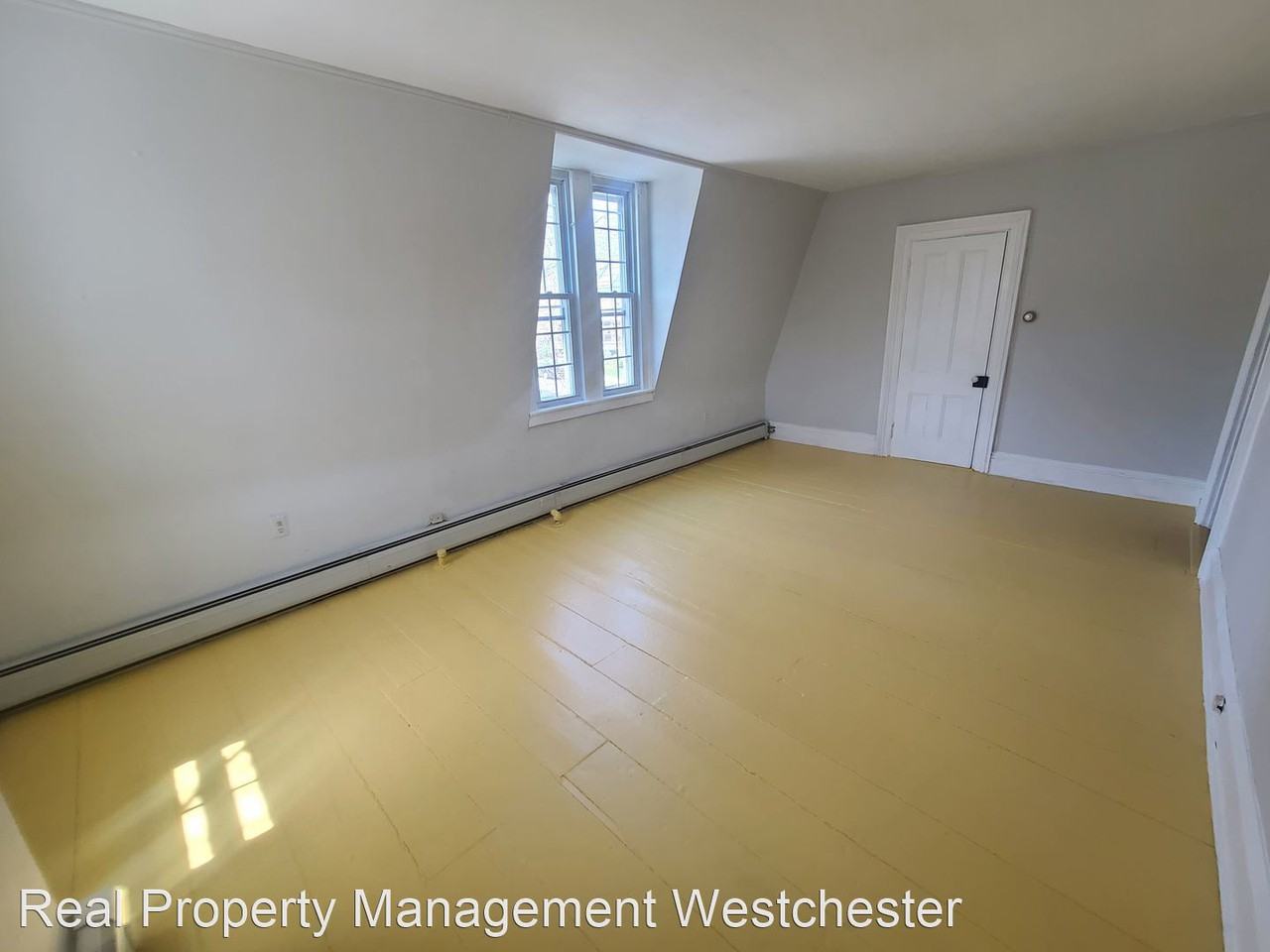 131 S Broadway - Photo 3 of 11