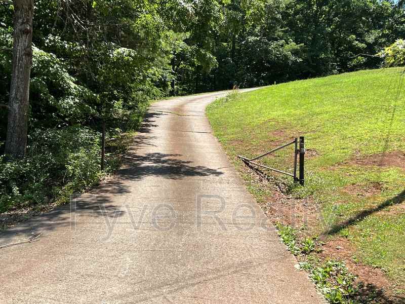 1920 Mount Olive Rd - Photo 2 of 16
