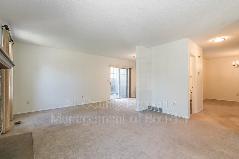 3839 Paseo Del Prado - Photo 5 of 19