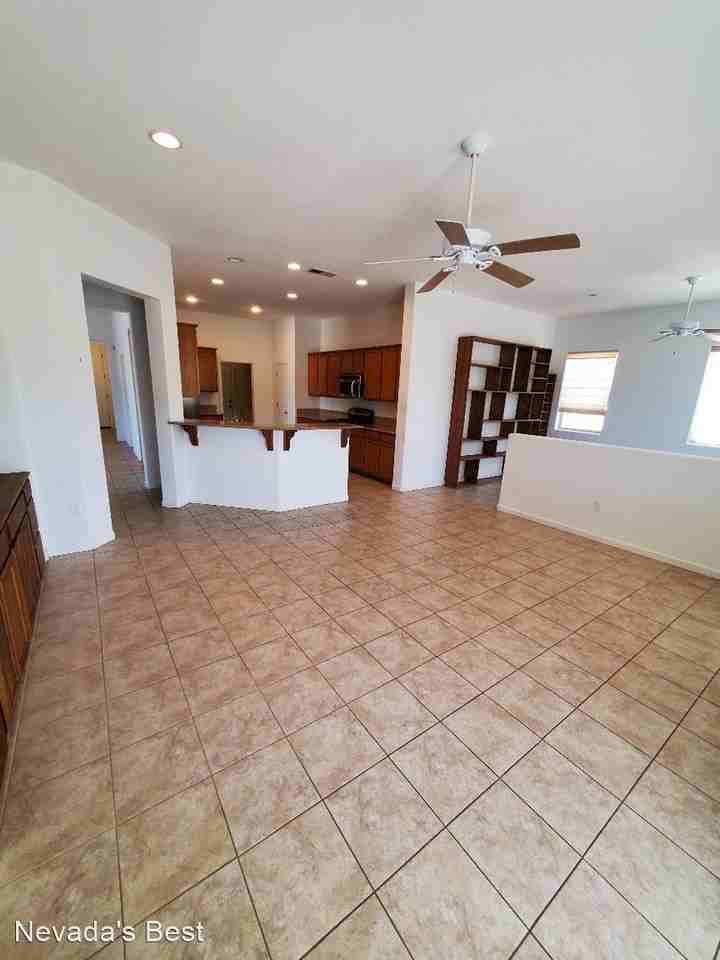 4758 Soave St - Photo 3 of 20