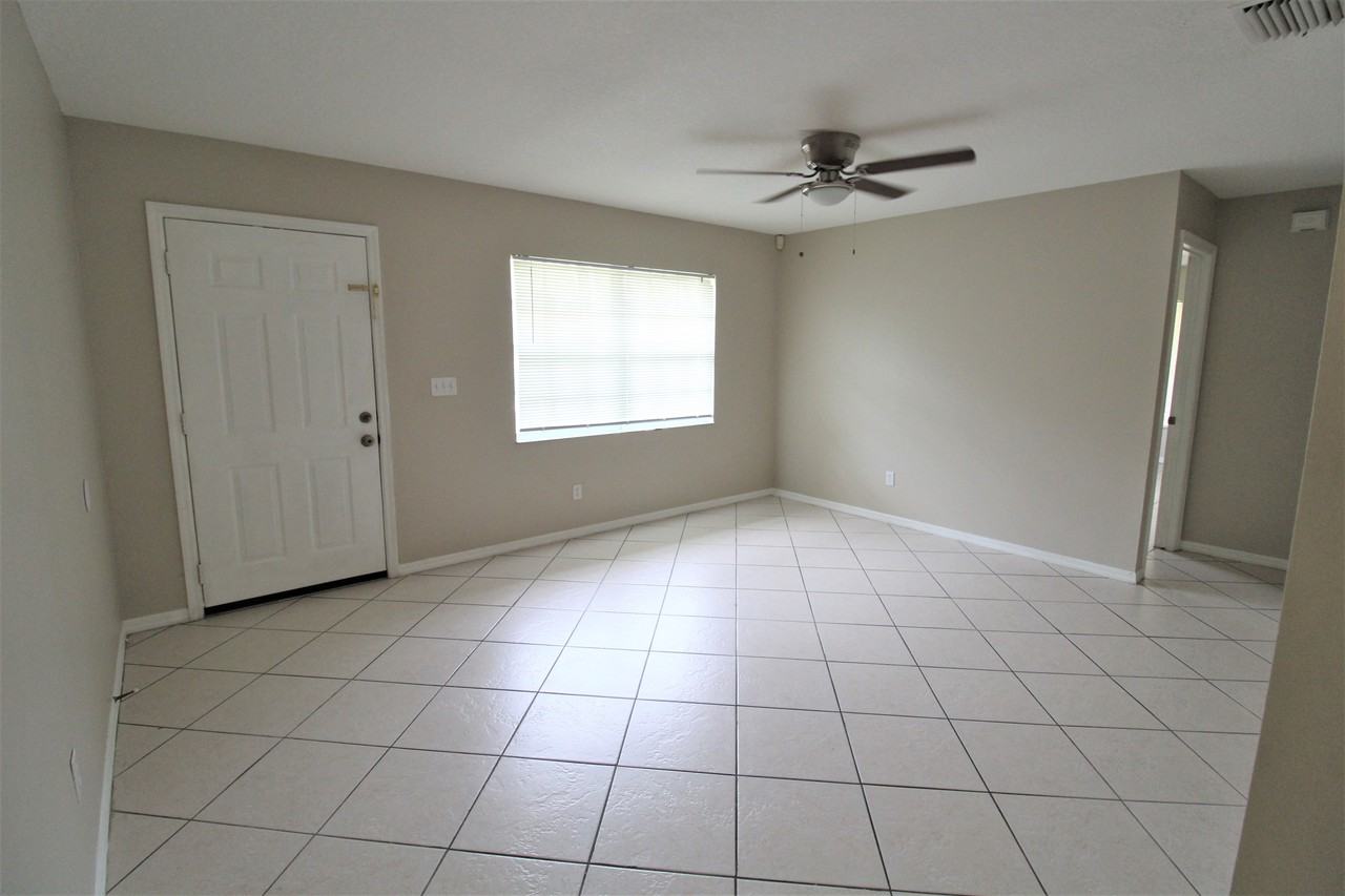 3602 Patten Ave - Photo 3 of 7