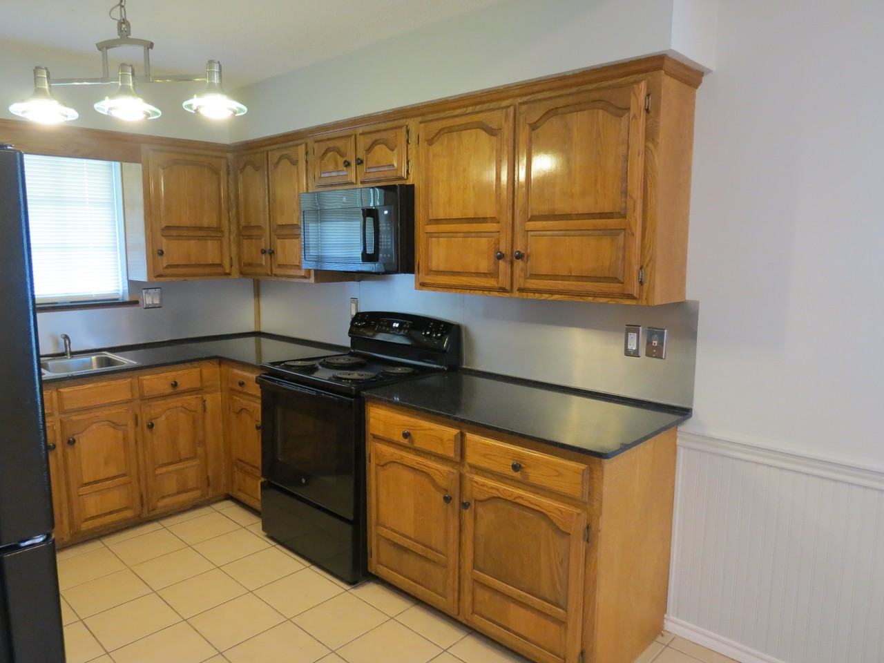 308 Floyd St - Photo 3 of 21