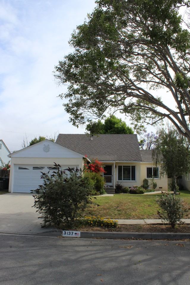 3137 Strathmore Dr - Photo 2 of 35