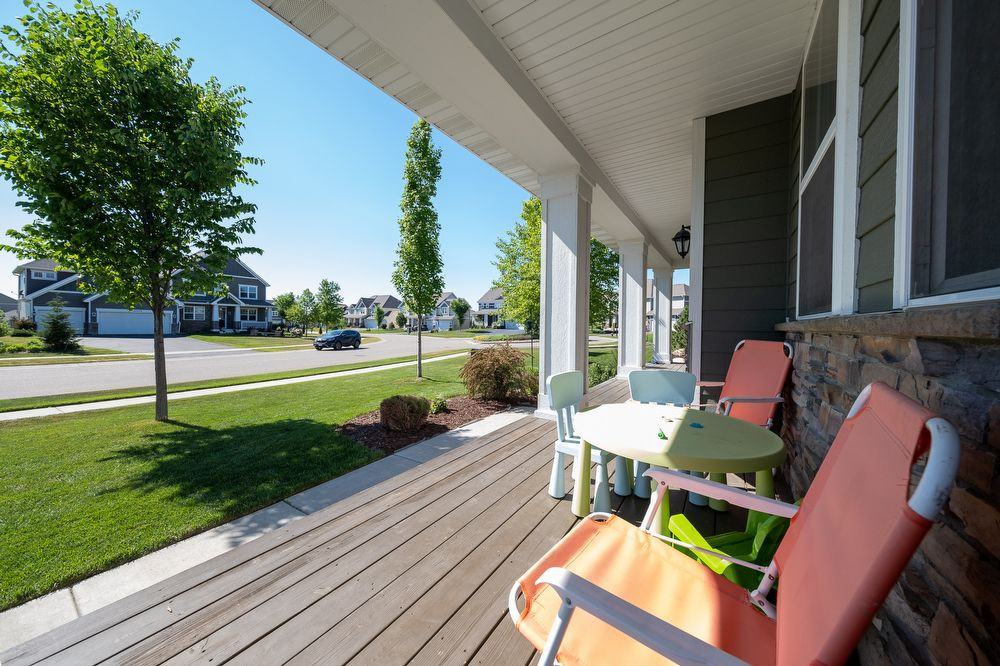 15356 Eagle Creek Way - Photo 2 of 35